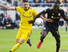 包含今夜纽约尼克斯调整名单以备德甲；状态回暖环节打磨；球迷炸锅；轮换策略成焦点的词条-九游体育