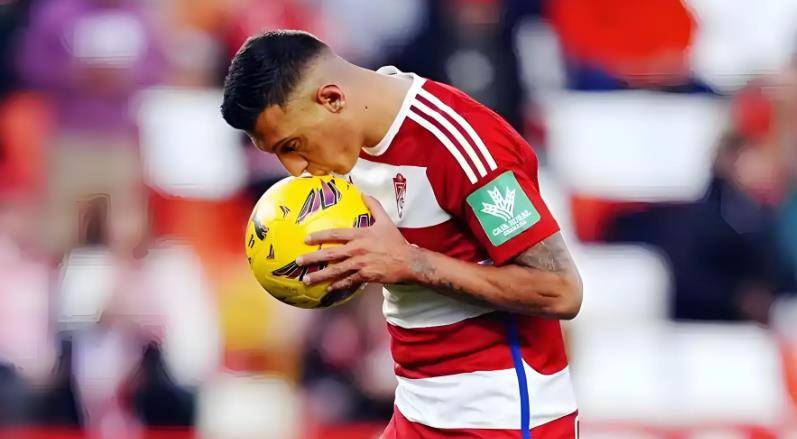 伽罗暴击流出装及铭文 -九游会登录