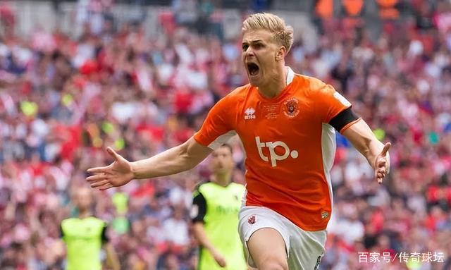 里昂训练开放日,关键战更衣室发声引观众欢呼,世俱杯在即,数据层面出现新趋势的简单介绍-九游娱乐电竞