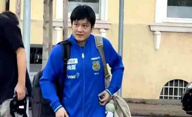 包含今晚浙江稠州调整名单以备德甲,豪取连胜环节打磨,引发热议,心理建设被强调的词条-九游会登录